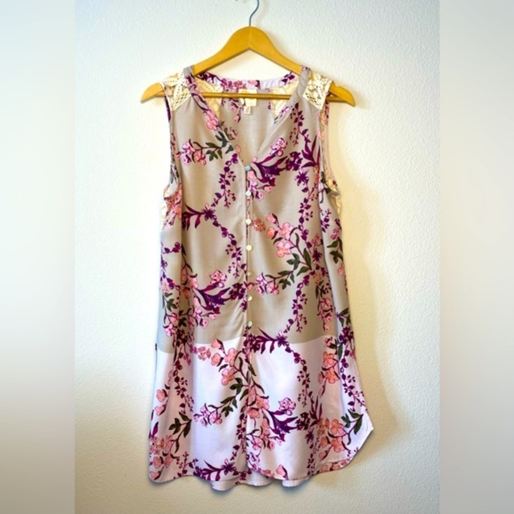 FIG & FLOWER SLEEVELESS TUNIC SIZE‎ XL
